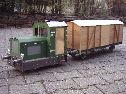 5-Zoll-Lok mit Bedienwagen